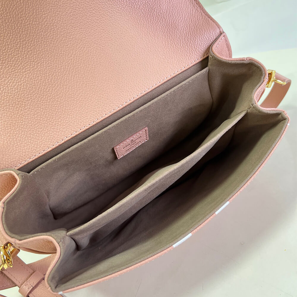 LV Pochette Metis